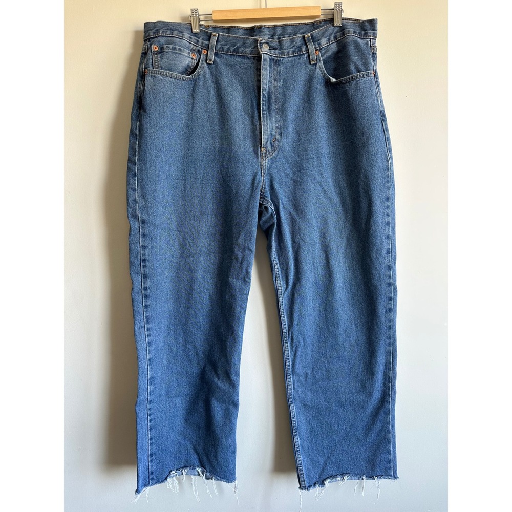 Levis 550 Relaxed Fit Tapered Leg Jeans Medium Wash Raw Hem Mens 42x32 (26 Ins)